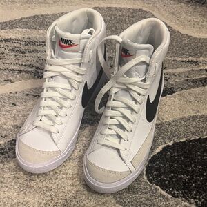 Nike Men's White and Black High-Top Sneakers